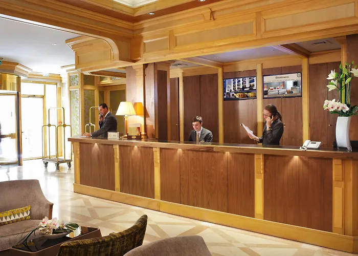 Hotell Rochester Champs Elysees