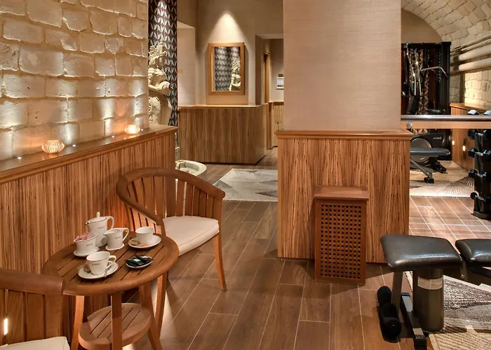 Rochester Champs Elysees