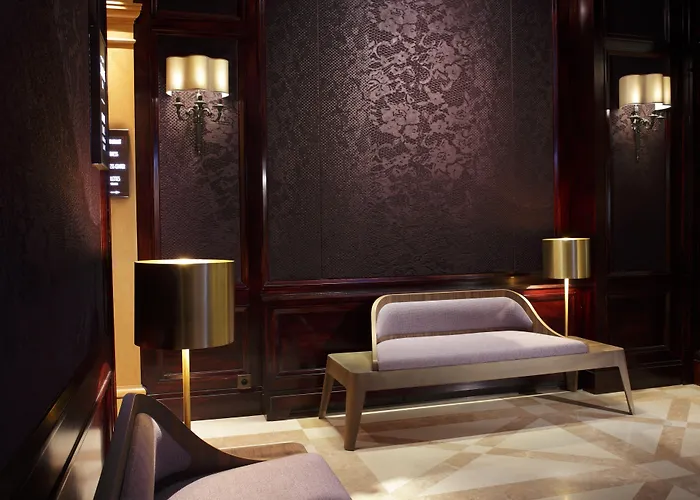 Rochester Champs Elysees Hotell 4*