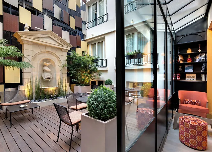 Rochester Champs Elysees Paris