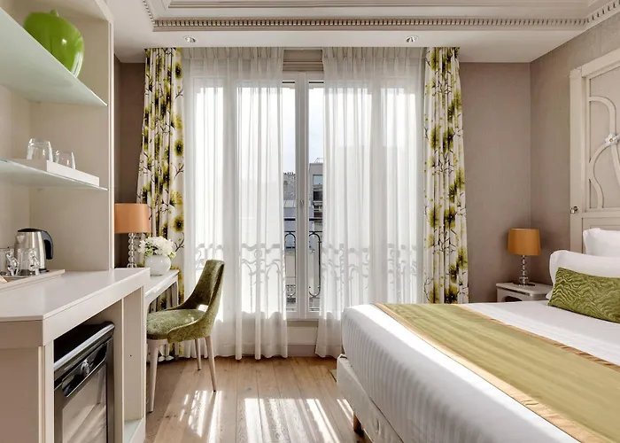 Rochester Champs Elysees 4* Paris