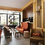Hotell Rochester Champs Elysees Paris