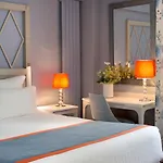 Rochester Champs Elysees Hotell 4*