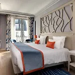 Hotell Rochester Champs Elysees