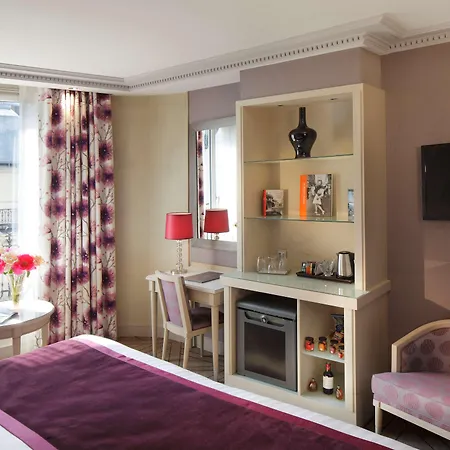 Rochester Champs Elysees Hotell 4*