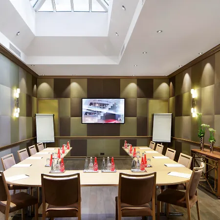 Rochester Champs Elysees Paris