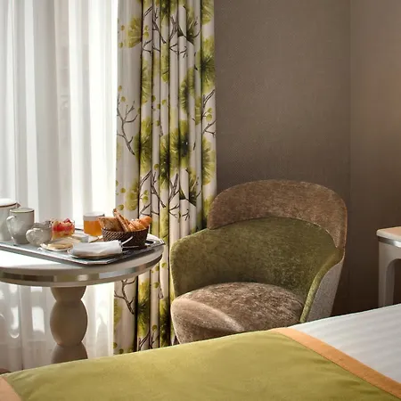 Rochester Champs Elysees 4* פריז