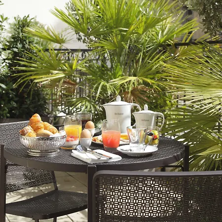 Rochester Champs Elysees 4* Paris