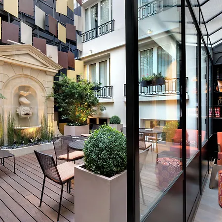 Rochester Champs Elysees Paris