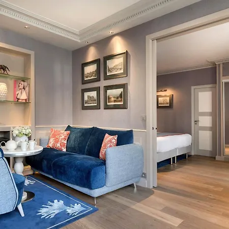 Rochester Champs Elysees Paris