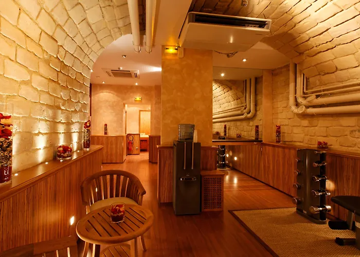 Rochester Champs Elysees París