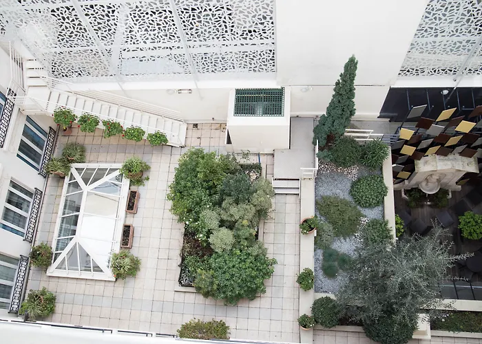 Rochester Champs Elysees