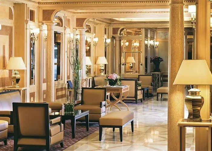 Rochester Champs Elysees 4* París