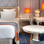Hotel Rochester Champs Elysees París