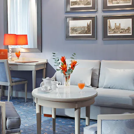 Otel Rochester Champs Elysees Paris