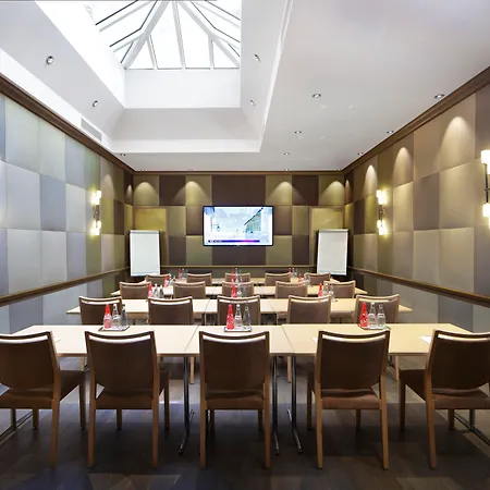 Rochester Champs Elysees Hotel 4*