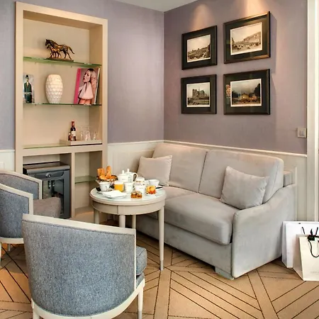 Hotel Rochester Champs Elysees Paris