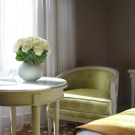 Rochester Champs Elysees 4*