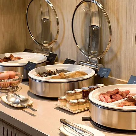 Rochester Champs Elysees Hotel 4*