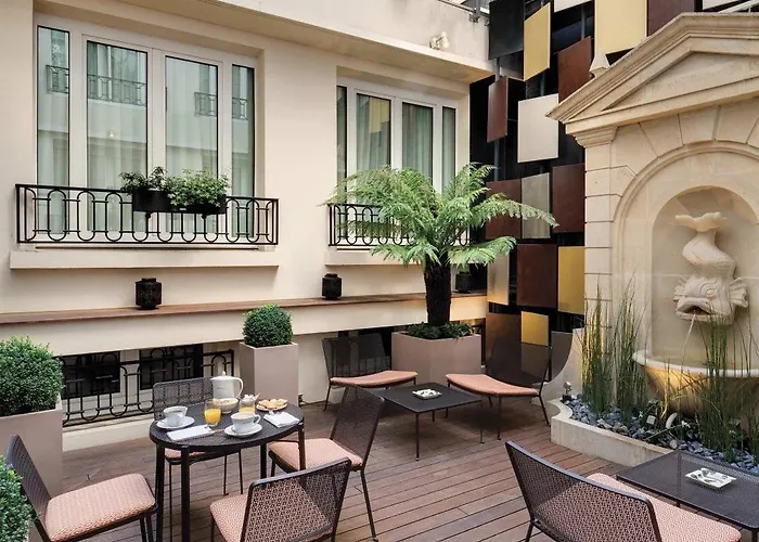 Rochester Champs Elysees 4* פריז