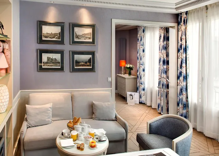 Rochester Champs Elysees Hotel