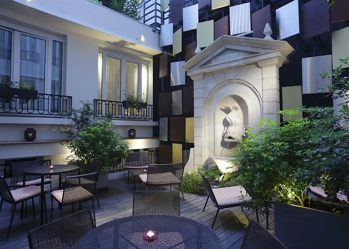 Rochester Champs Elysees 4* Paris