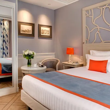 Hotel Rochester Champs Elysees 4*