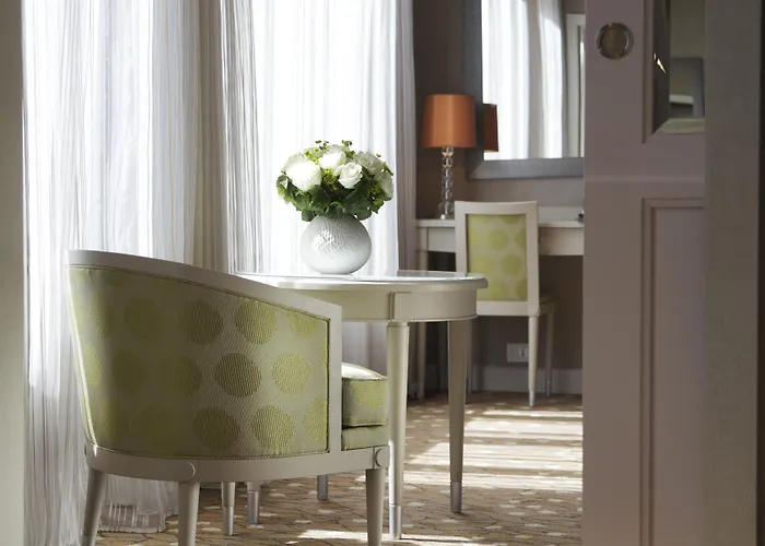 Hotel Rochester Champs Elysees Parijs