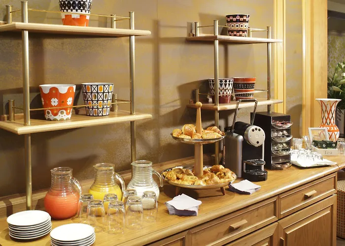 Rochester Champs Elysees Hotel 4*